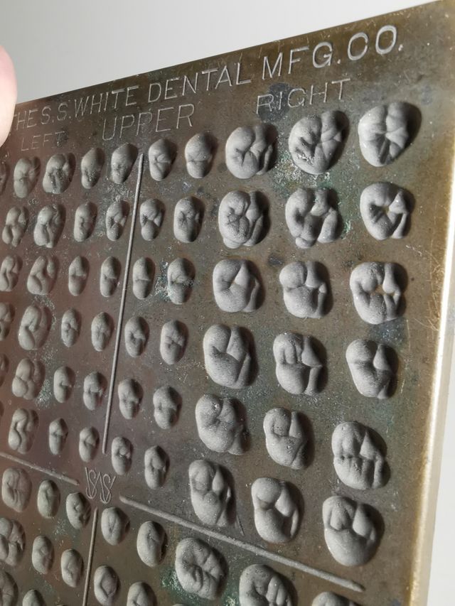 Stampo per copertura dentale SS White