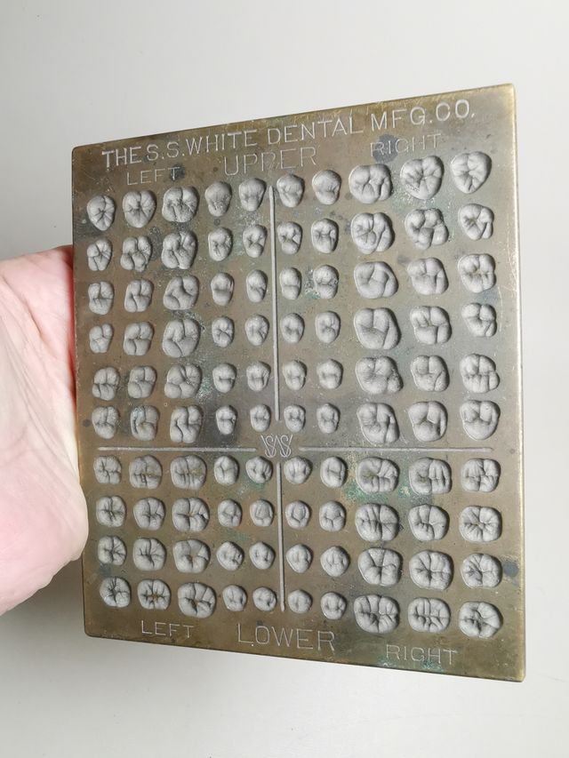 Stampo per copertura dentale SS White