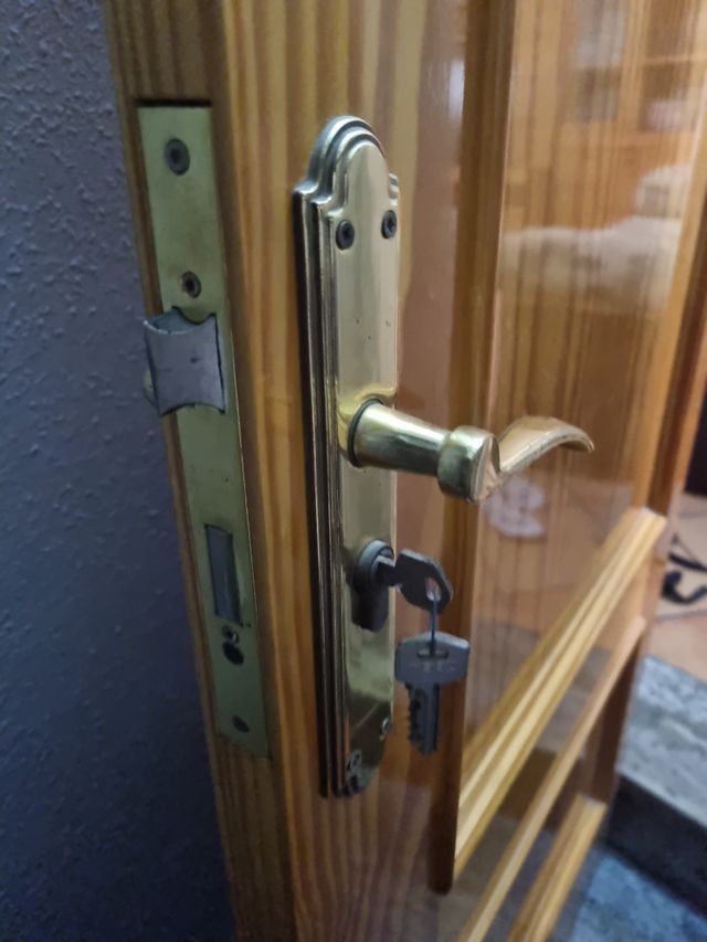 Serratura completa con chiavi e cerniere