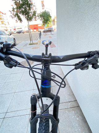 Bicicleta Merida de carbono, 27,5 pulgadas. MTB