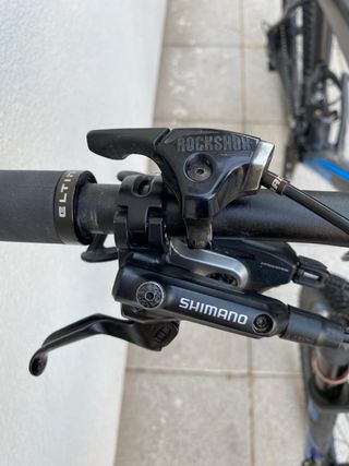 Bicicleta Merida de carbono, 27,5 pulgadas. MTB