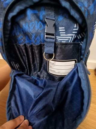 Mochila Champions League con ruedas y hombros