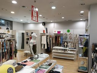 Local en venta o alquiler de 175 m2 en C.C. Arcca