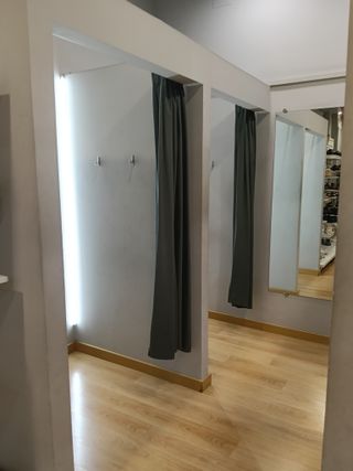 Local en venta o alquiler de 175 m2 en C.C. Arcca