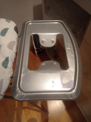 Tabla de planchar con soporte