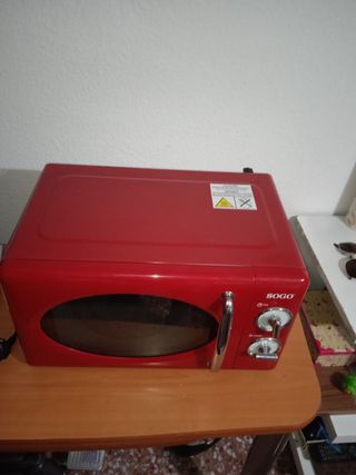 Microondas Sogo Rojo