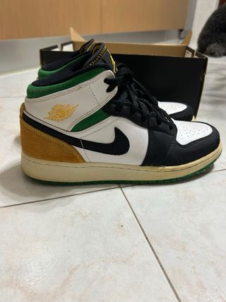 Scarpe Jordan 1 Mid