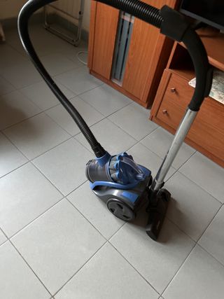 Aspiradora con bolsa