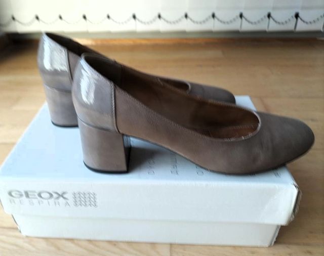 Zapatos Geox tacón ante gris talla 39