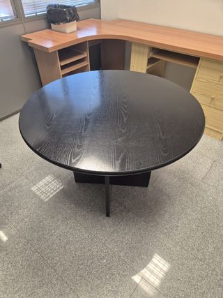 Mesa de reuniones redonda madera negra
