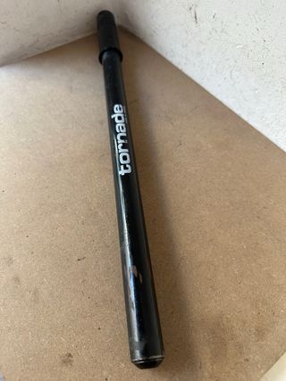 Bomba de bicicleta Tornado 40ctm y otra  órbita.40