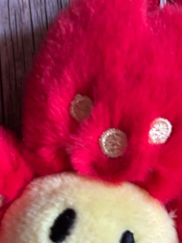 Llavero Flor Roja murakami Louis Vuitton