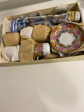 Conjunto de chávenas de café com padrão floral