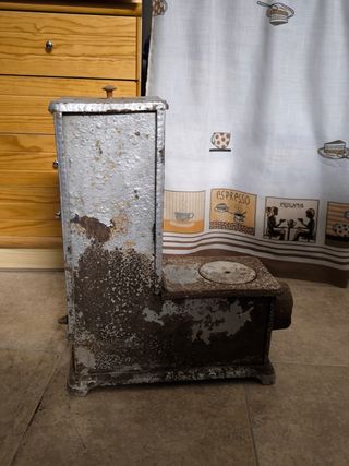 Estufa antigua de hierro fundido