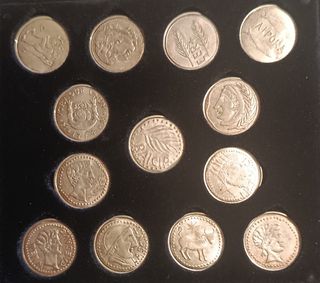 Monedas de plata de los duros antiguos de Cadiz