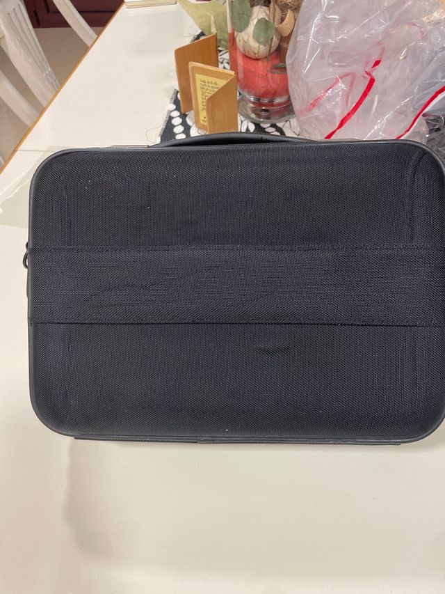 Maletín Samsonite Negro para Portátil y Viaje