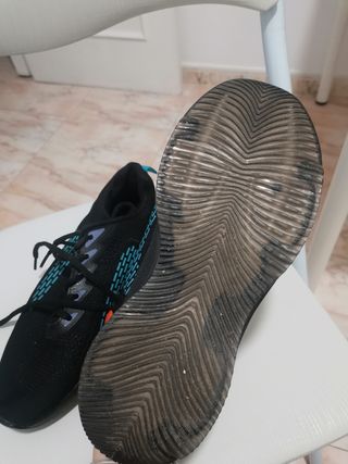 Zapatillas Deportivas Hombre Negras y Turquesa
