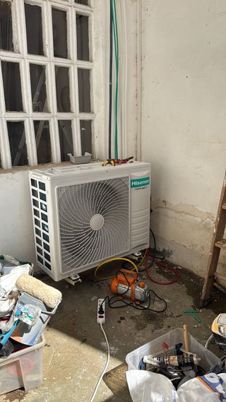 Electricista, fontanero, aires acondicionados