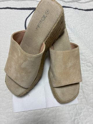 Sandalia cuña
