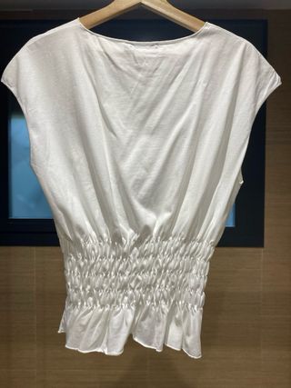 Blusa MNG sin mangas blanca