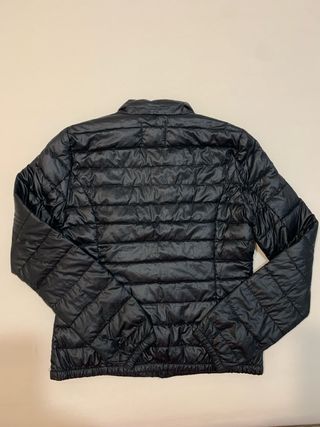 Cazadora negra acolchada Stradivarius