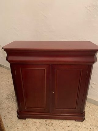 Aparador de madera clásico