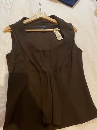 Blusa Zara sin mangas color marrón