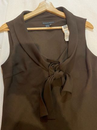Blusa Zara sin mangas color marrón
