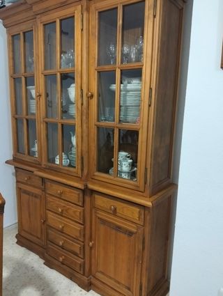 Mueble de salón de madera