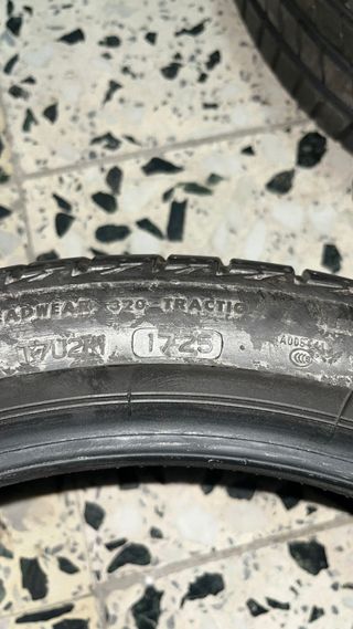 Neumático Bridgestone 225/40/18 92Y
T005