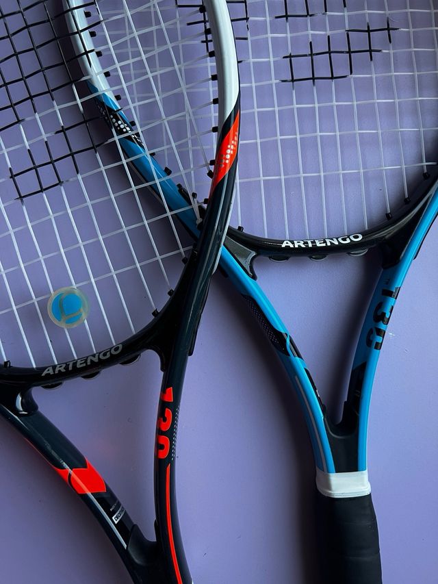 2 Raquetas Artengo con funda y dos pelotas
