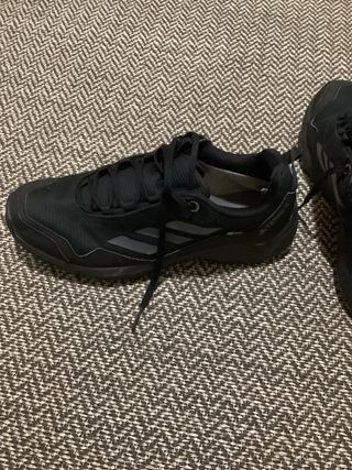 Zapatillas Adidas Montaña Gore-Tex Negras