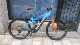 Bicicleta eléctrica Cube talla L