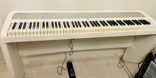 Piano Korg B1