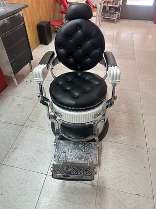 Silla de Peluquería color blanco y negro
