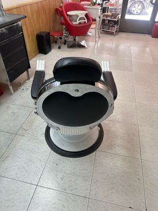Silla de Peluquería color blanco y negro
