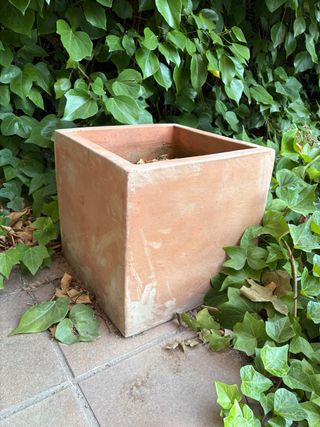 Jardinera de terracota 40x40x40