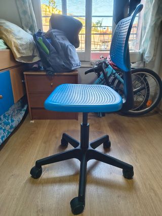 Escritorio + Silla infantil