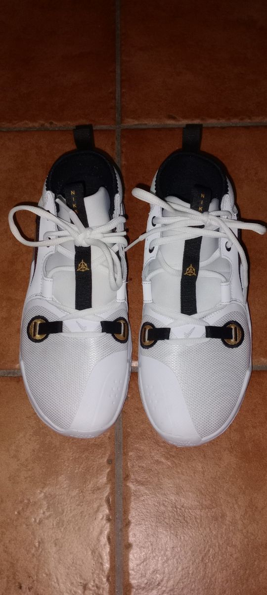 Nike Air Zoom Crossover 2