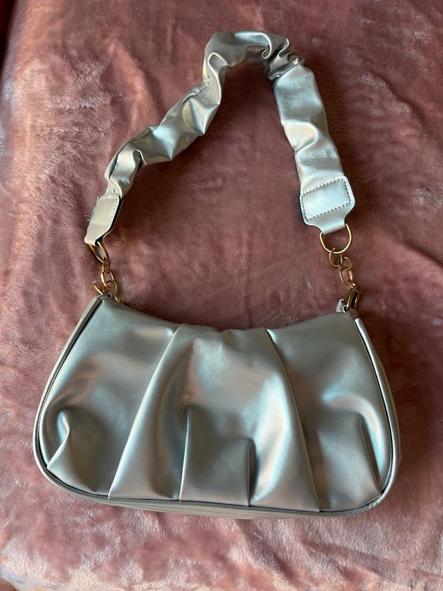 Bolso plateado Shein