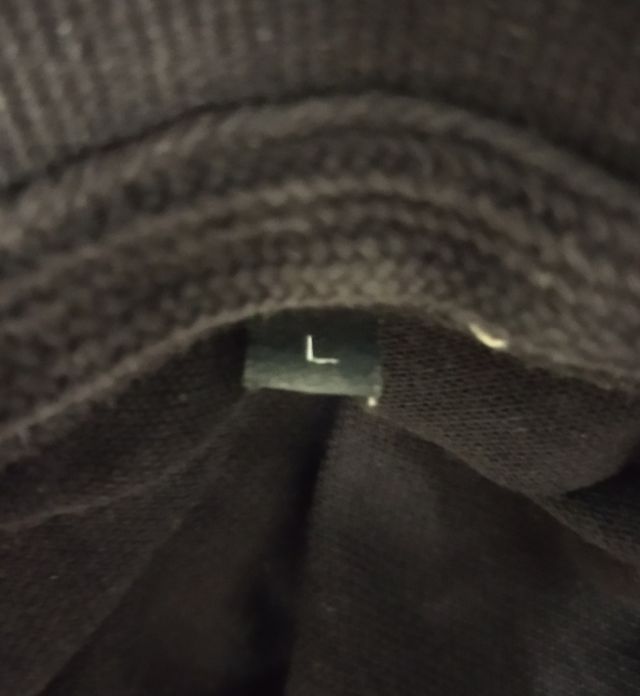 Polo Negro con Calavera