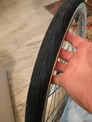 Rueda de bicicleta antigua delantera 37-440 (500a)