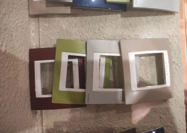 Iterruptores, enchufes, TV y sus embellecedores