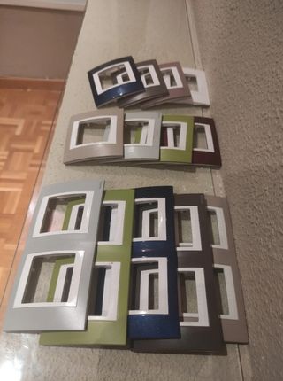 Iterruptores, enchufes, TV y sus embellecedores