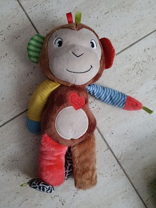 Peluche mono colorido