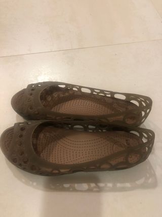 Sandalias Crocs Marrones