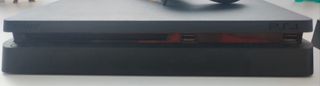 PS4 Slim Negra con Mando y Accesorios