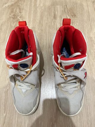Jordan 8 SoleFly Edición Limitada Beige Rojo
