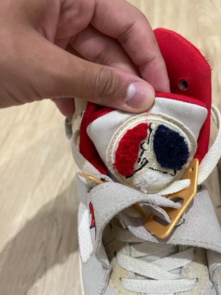 Jordan 8 SoleFly Edición Limitada Beige Rojo