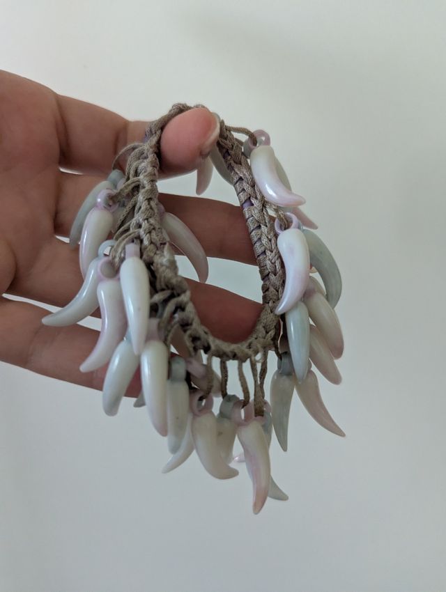 Braccialetto portafortuna con cornetti pendenti